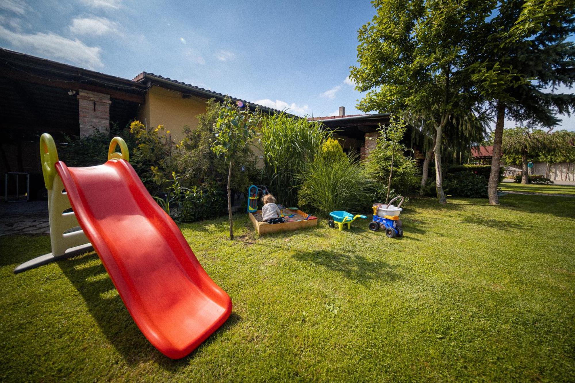 Villafilippa Kresetice Luaran gambar