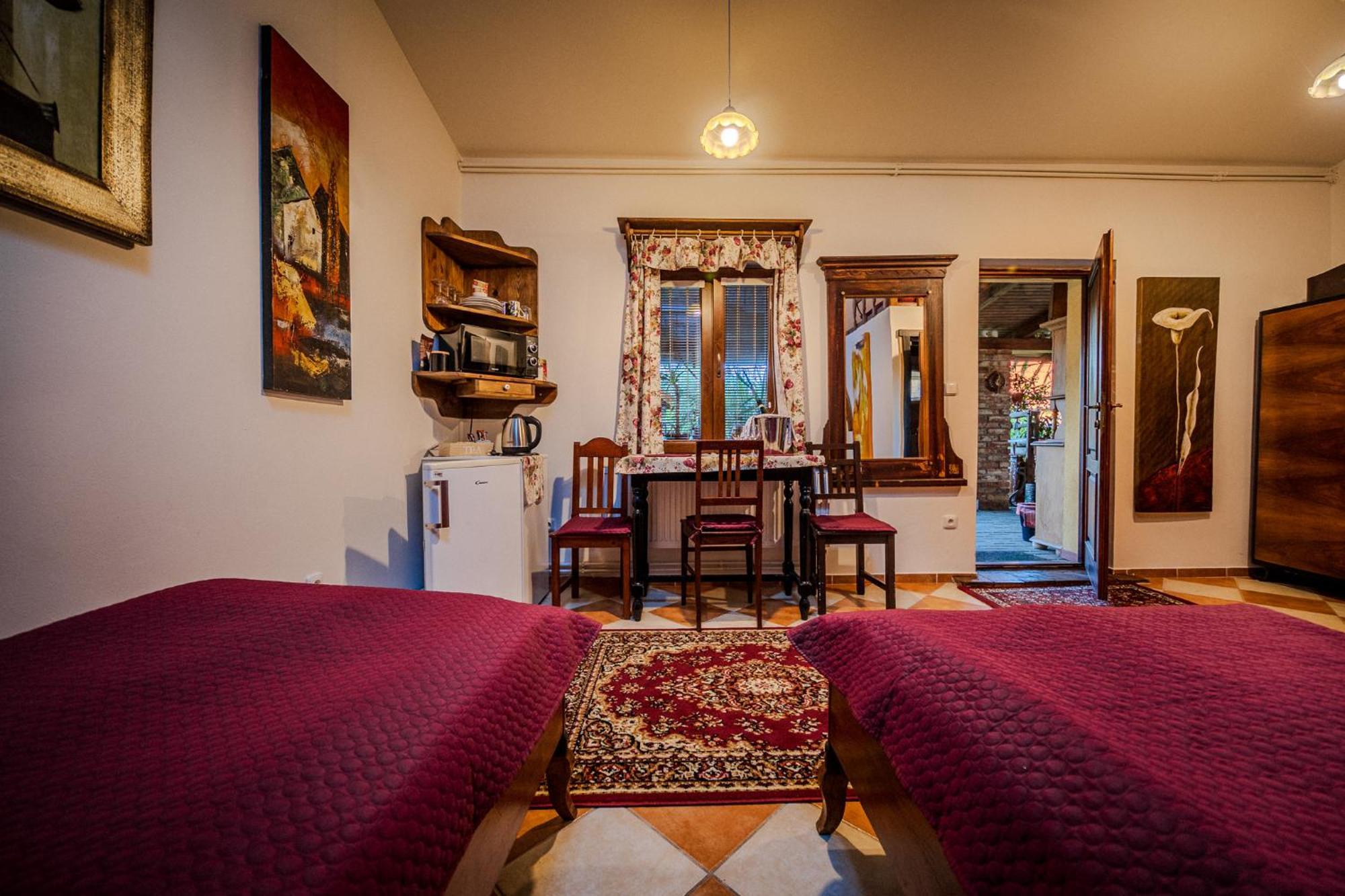 Villafilippa Kresetice Luaran gambar